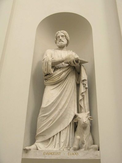 the Sepulchral Chapel on Württemberg Hill, statue of Luke the Evangelist