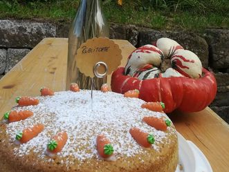 Grabkapelle auf dem Württemberg, Kuchenverkauf beim „Herbstzauber“